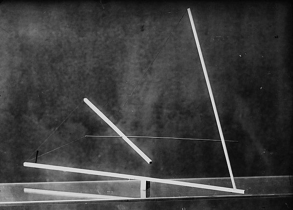 Photograph of a Study in Balance, from László Moholy-Nagy's Preliminary Course, author: Johannes Zabel / photo: Lucia Moholy, 1923–1924
