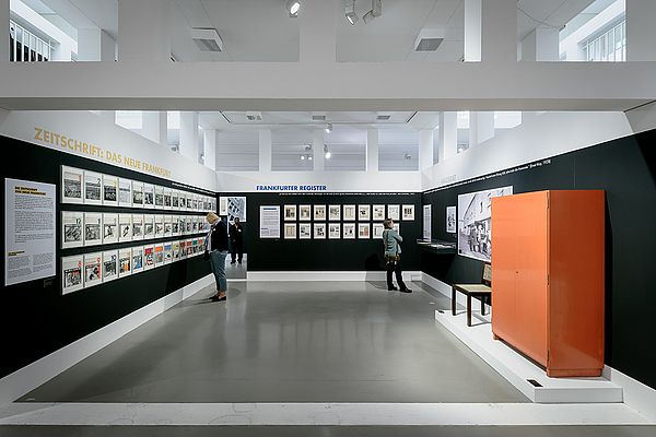 Impressions of the exhibition "New Human, New Housing"