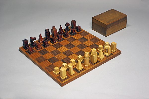 Bauhaus Chess Set (Model XVI), author: Josef Hartwig, 1924