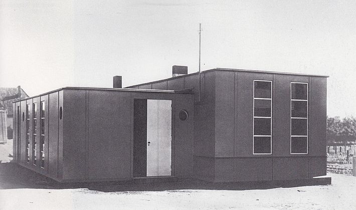Metal Prototype House, Dessau-Törten, architecture: Georg Muche and Richard Paulick / photo: Lucia Moholy, 1926.